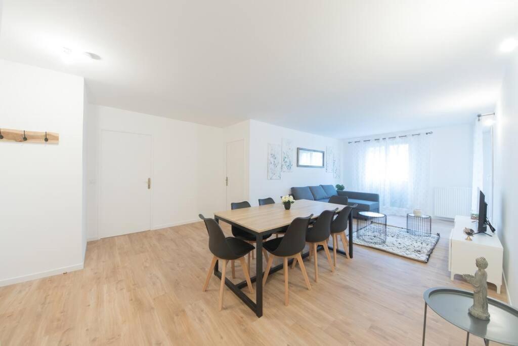 Suite Moderne Familiale 8 Pers - Disney 10M - 2 Sdb Bussy-Saint-Georges Exterior photo